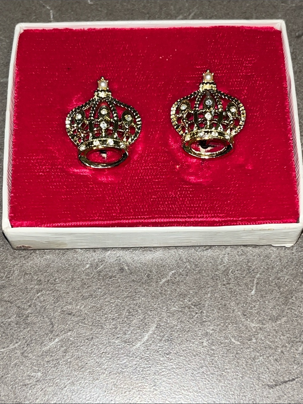 Vtg Gold Crown Rhinestone Clip On  Earrings - Gold Tone